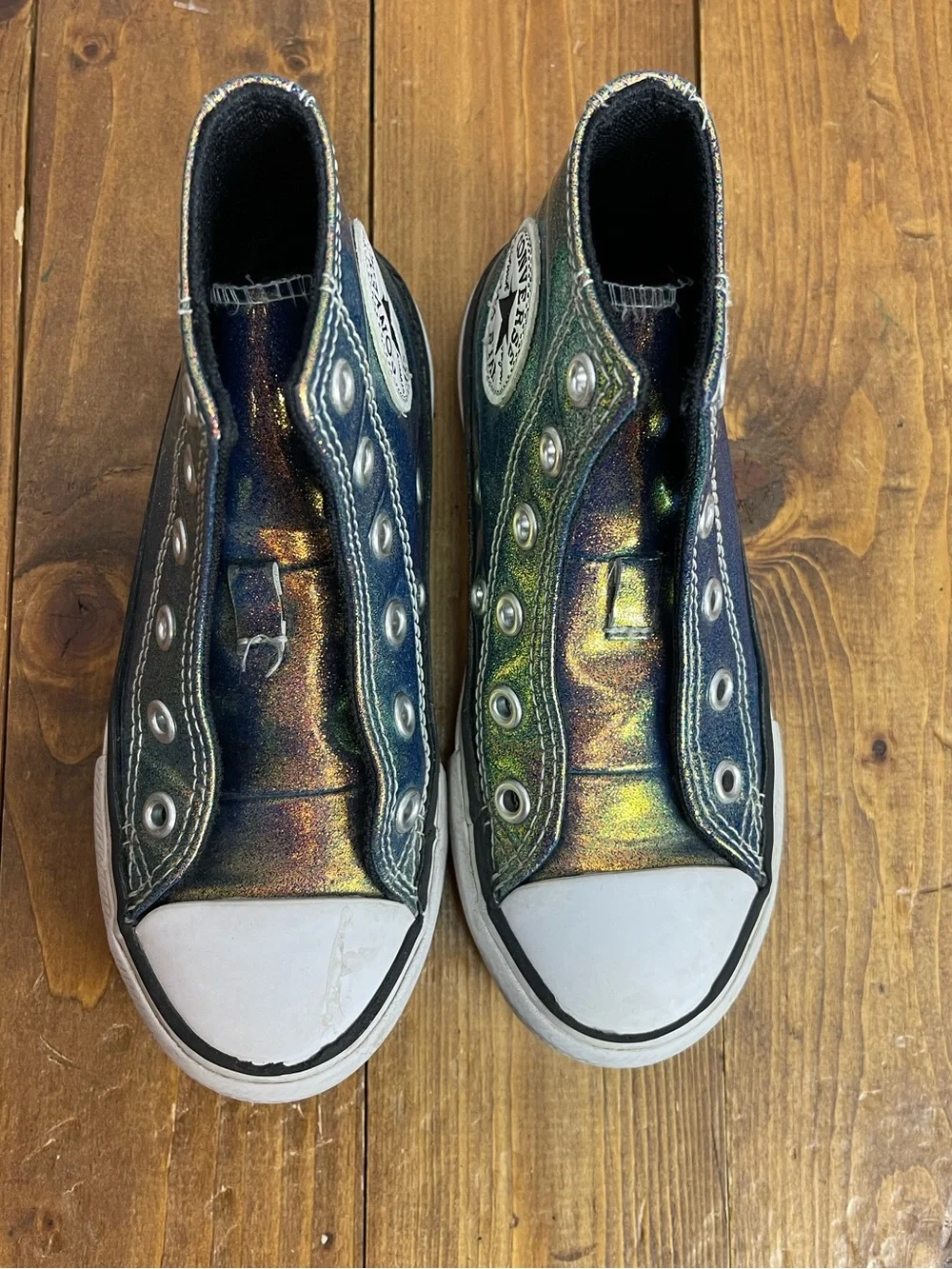 Converse little girls size 11 high top sneakers iridescent